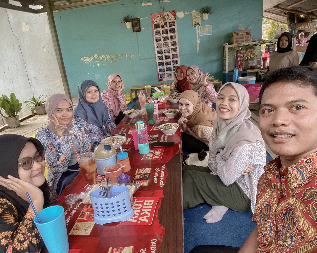 eldacip's tweet photo. Makan mulu hehehehe https://t.co/Qb3dsC1OYc