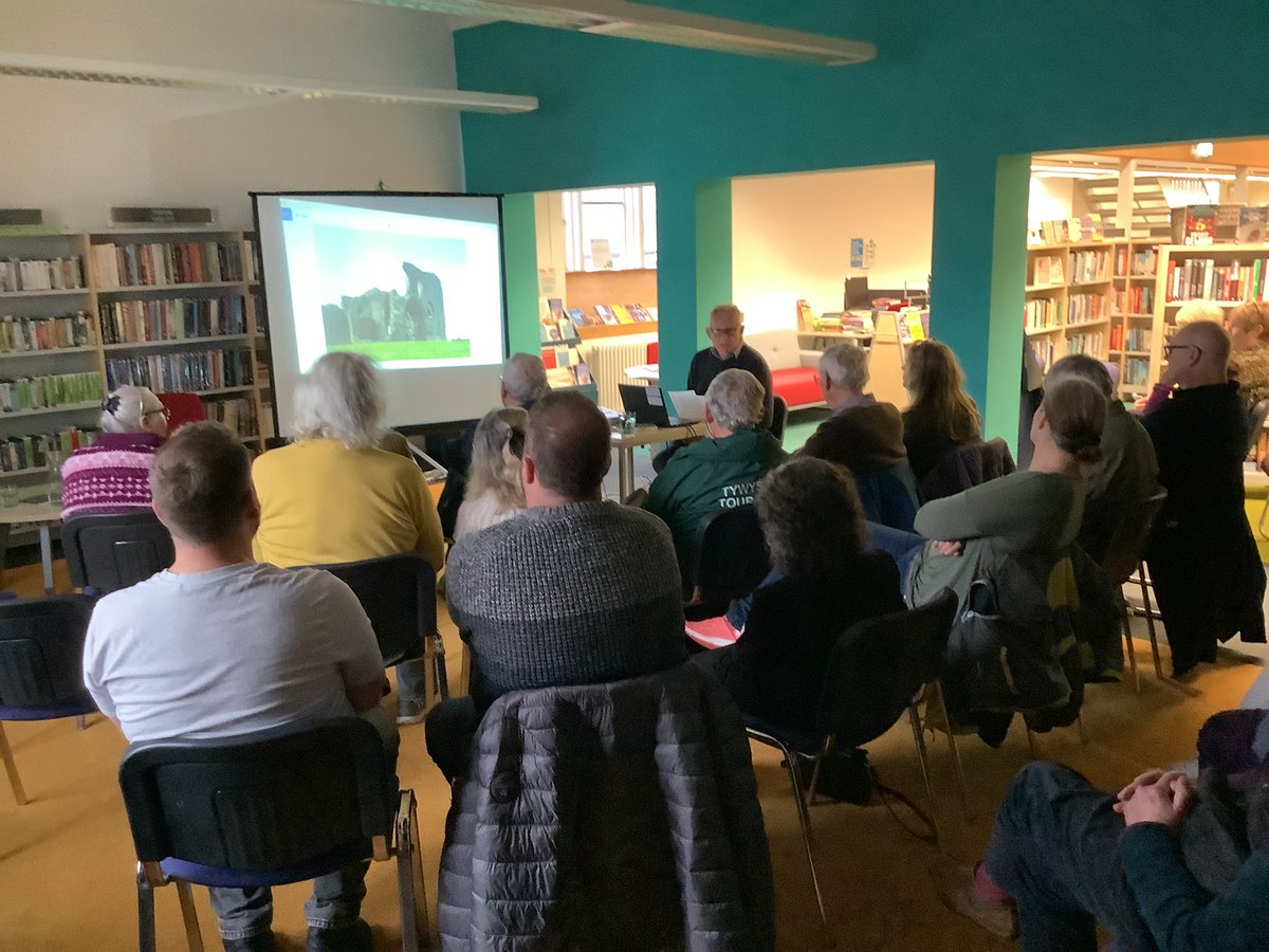 Denbighshire Libraries tweet media