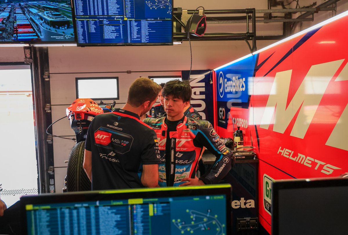 エミリア＝ロマーニャGPの決勝を終えた
小椋藍選手のコメントです

「スタートが良く
ポジションを上げましたが
トップ3人のペースに
ついていけませんでした
今回は課題もハッキリしています
こういうときにしっかり走れるよう
走りの幅を広げなければなりません
次戦インドネシアもがんばります」