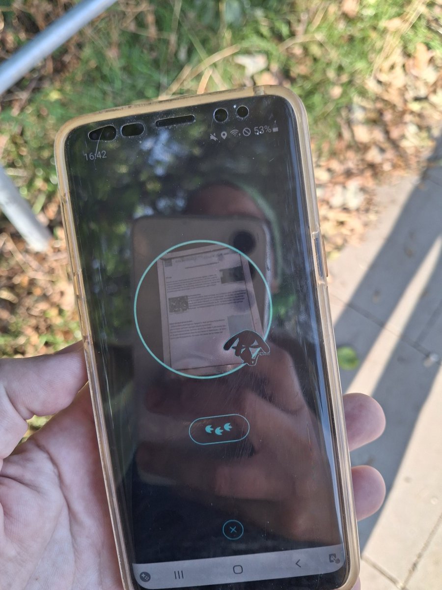 GalaidaG's tweet photo. Es kann sich lohnen, einen kleinen Account dabei zu haben. Ein wildes Vesprit im Nearby. Ich habe meins (gar nicht im Nearby zu sehen gewesen) mit einem Hyperball gefangen. Der #DexEntry war mit Meisterball. Den rennen zu sehen, wäre echt zu traurig gewesen.
#PokemonGO #Mesprit https://t.co/sx5Lwxp4Xr