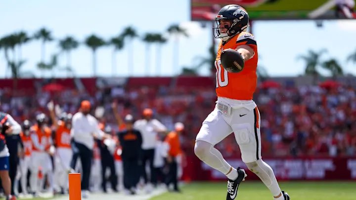 TJenkinsElite's tweet photo. Which breakdown is coming out first tomorrow?

Repost counts as a vote for Caleb Williams

Comment counts as a vote for Bo Nix

#DaBears 

#BroncosCountry https://t.co/hdRRPfAMiP