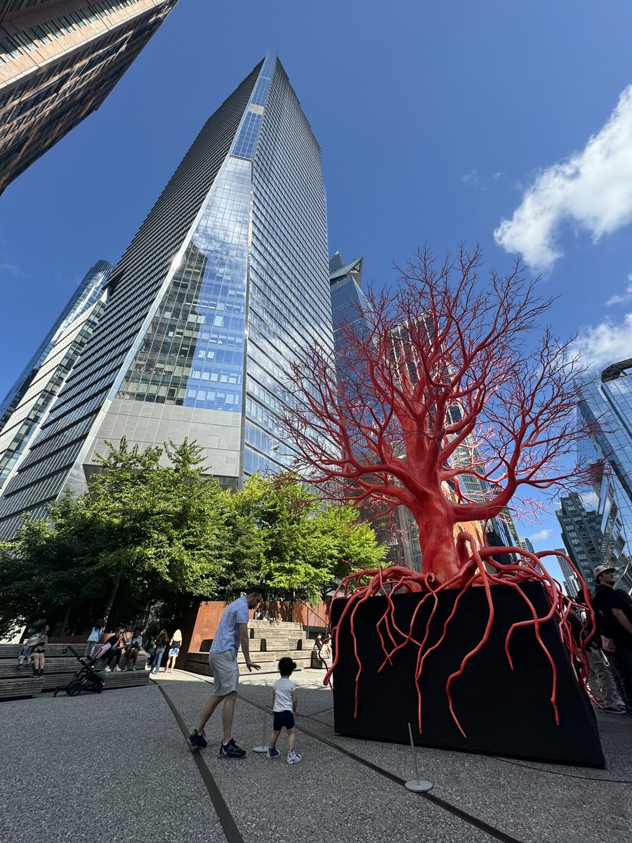 TomFWater's tweet image. Awesome first day of #ClimateWeekNYC exploring the #ClimateScienceFair along the iconic High Line in #NewYork.

From arc fusion energy through to sustainable fertiliser alternatives and carbon powered batteries, an amazing energy from the climate tech innovators.

Loved walking