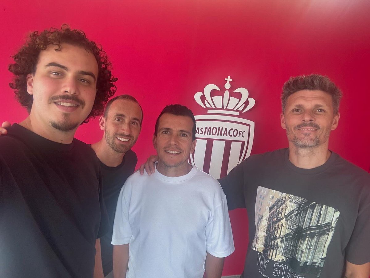 OrtizTano's tweet photo. Semana productiva en @AS_Monaco viendo un microciclo de doble jornada. 
Gracias Carlos por abrirnos la puerta para seguir creciendo!! https://t.co/EkIwvHMcf9