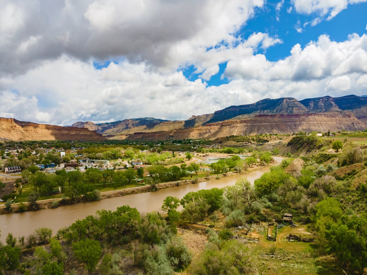 .<a href="/UWaterloo/">University of Waterloo</a>’s Dustin Garrick &amp; <a href="/izzyjorgensen/">Isabel Jorgensen, PhD</a> and Ruby Kernkamp delve into the dynamics of agricultural land and water use changes in the Colorado River Basin, their impacts on rural communities, and the ensuing implications in a new working paper.
go.lincolninst.edu/l/153411/2024-…
<a href="/ers_uw/">School of Environment, Resources & Sustainability</a>