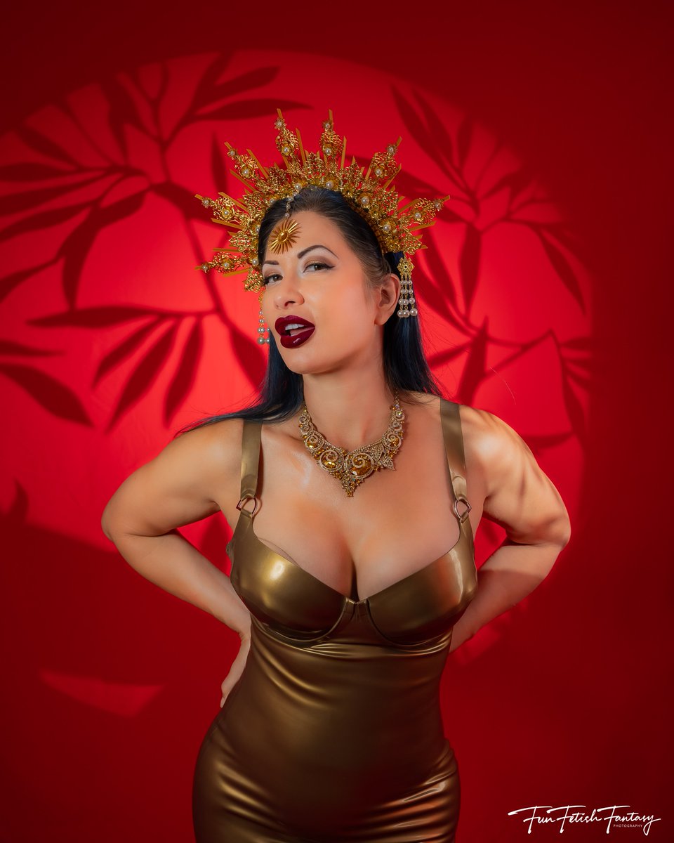 SirMasterMarc (@sirmastermarc) on Twitter photo 2024-07-21 : Photo Shoot with EurasianDomina Beauty in Gold
๐ธ @sirmastermarc
Model : <a href="/EurasianDomina/">Miss Jasmine</a>
#SirMasterMarc #EurasianDomina #FunFetishFantasy #Latex #Gold #GoldDress 2024-07-21 : Photo Shoot with EurasianDomina Beauty in Gold
๐ธ @sirmastermarc
Model : <a href="/EurasianDomina/">Miss Jasmine</a>
#SirMasterMarc #EurasianDomina #FunFetishFantasy #Latex #Gold #GoldDress