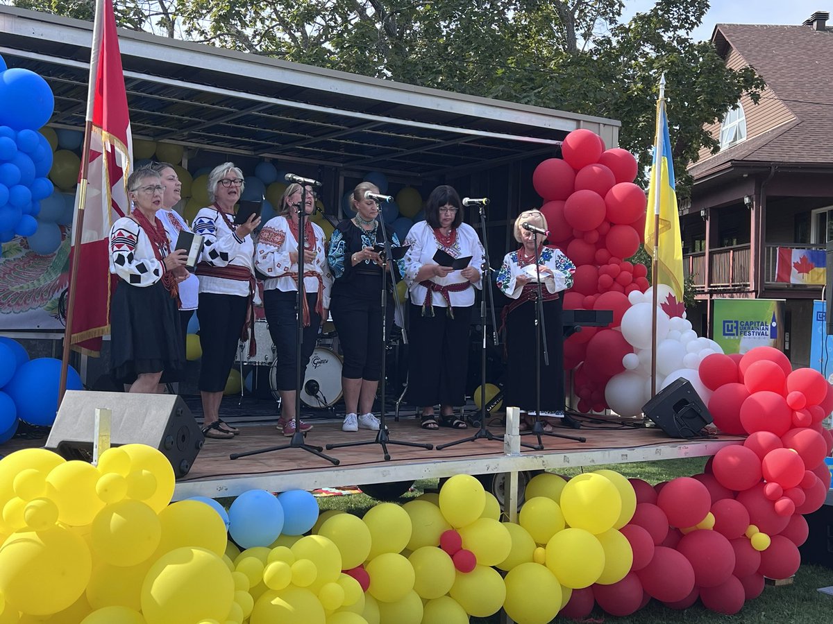 What a beautiful day at Ukrainian Fest Lanark County, in Carleton Place 🇨🇦 … tremendous crowds to eat, enjoy music, crafts, fashion, children’s activities and so much more. Congratulations to their festival team on a successful event to showcase beautiful Ukrainian culture. 🇺🇦