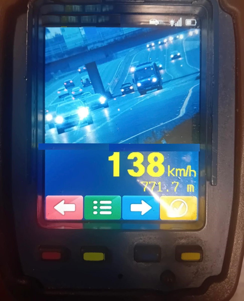 GardaTraffic's tweet photo. Naas Roads Policing conducted a speed check on the N7 & detected an unaccompanied learner driver traveling at 138 km/h in a 100 km/h zone. #MobilityApp revealed the driver was disqualified. Driver arrested, charged & will appear in court soon. The car was impounded. #SaferRoads https://t.co/SjBEmKBzRF