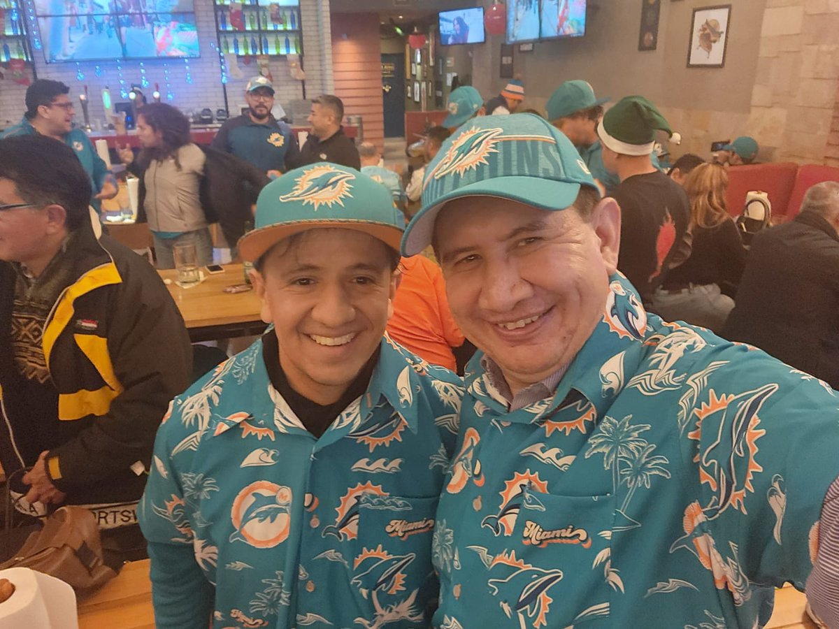 fdormz72's tweet photo. @FOXImpactoNFL  siempre con los @MiamiDolphins ....pero Flacco ¿donde anda? 😬 ¿ocupado? https://t.co/435UECQGiO