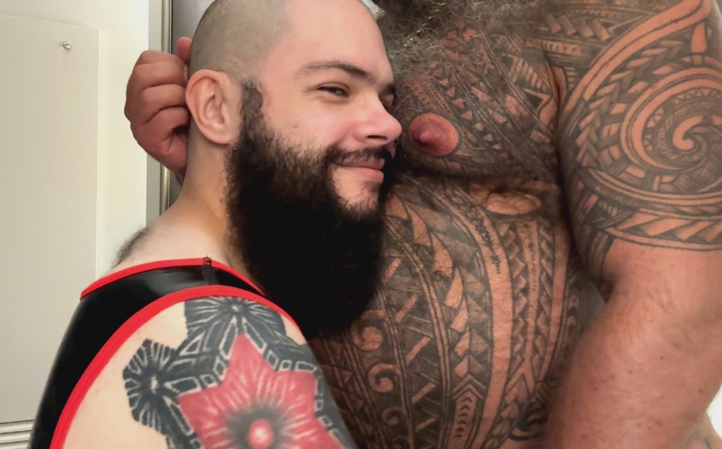MilkMannXXX's tweet photo. @LivingLargerXXX definitely made me feel like a boy again. Collab dropping next week. #MilkMannXXX #MilkMann #NipplePlay #Kink https://t.co/4UGOd9W8u3