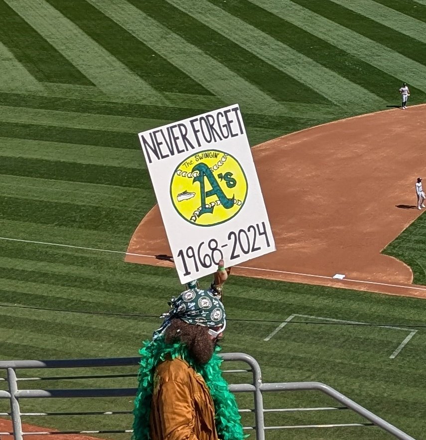 nosoupforgeorge's tweet photo. #NeverForget the Oakland A's. https://t.co/w3lLKeYq9n