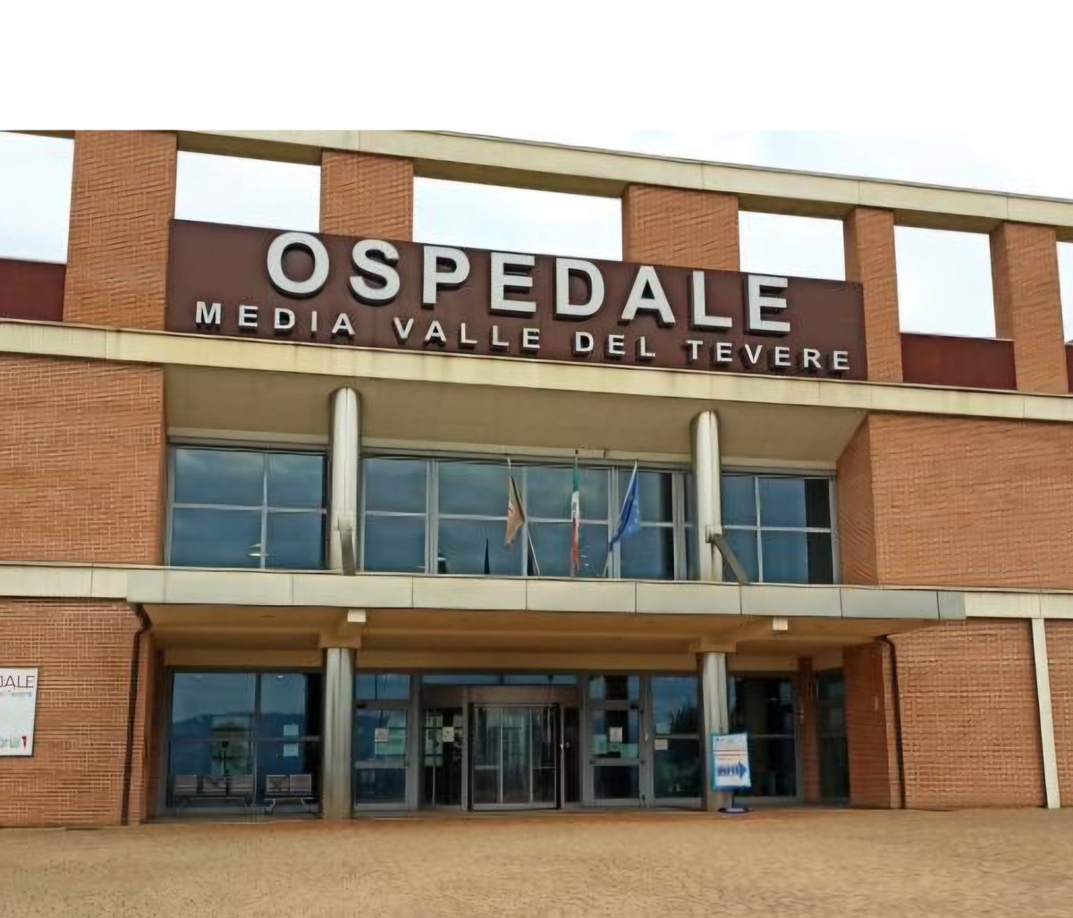 La Clinica Oculistica di Perugia ha iniziato una attività chirurgica presso l'ospedale Media Valle del Tevere di Pantalla. Due volte alla settimana verranno pperati di cataratta pazienti in lista di attesa a Perugia. Importante momento nella organizzazione della sanità pubblica.