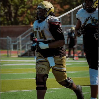 JUCOFFrenzy's tweet photo. Baller: @ElijahMiller77 JUCO OL C/O 2025. 6’1 329 . 
@DreamU_IndyFB . HL https://t.co/5holzzvL4e https://t.co/b55KQIOG9t
