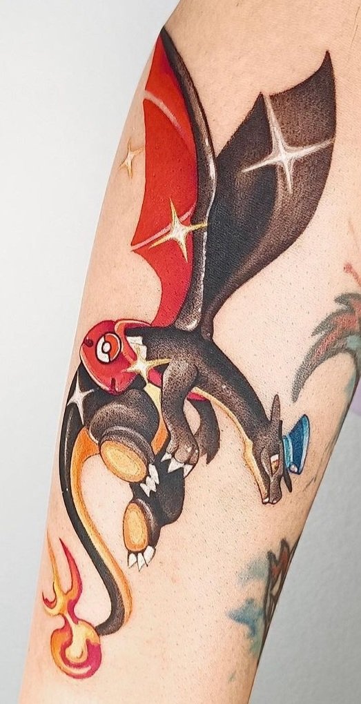 yo_lynDUH's tweet photo. The tattoo and the customs https://t.co/WzWxRVf0hr