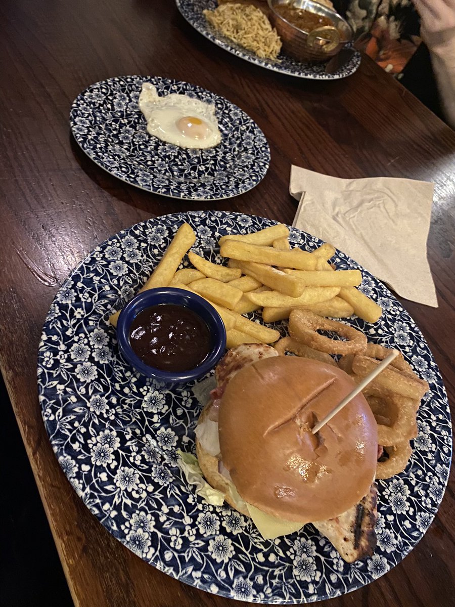 PhoeTheGreat 🌙✨ (Commissions open) 💜 tweet media