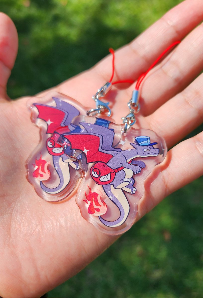yo_lynDUH's tweet photo. Thank you so much @raspbi I love them so much 🔥 https://t.co/LzrGQaMPKY