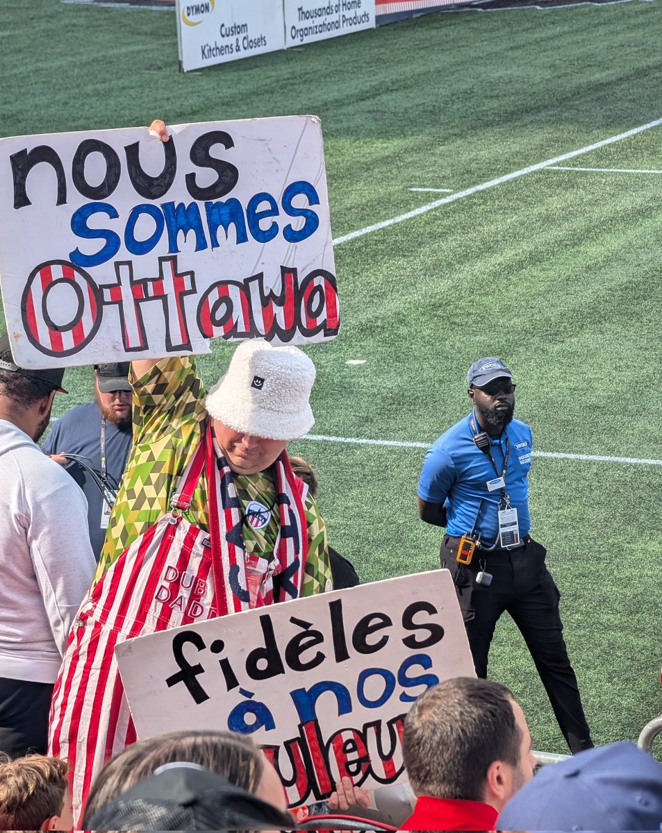 Un grand merci à <a href="/atletiOttawa/">Atlético Ottawa</a> pour cette première collaboration avec le <a href="/ecolecatholique/">CECCE</a> au profit de la Fondation du#cecce! Une belle journée 🌞, un bon match ⚽et une ambiance franco⚜️!  Au plaisir de poursuivre ce partenariat avec vous!! <a href="/ottawaville/">Ville d'Ottawa</a> #soccer #franco