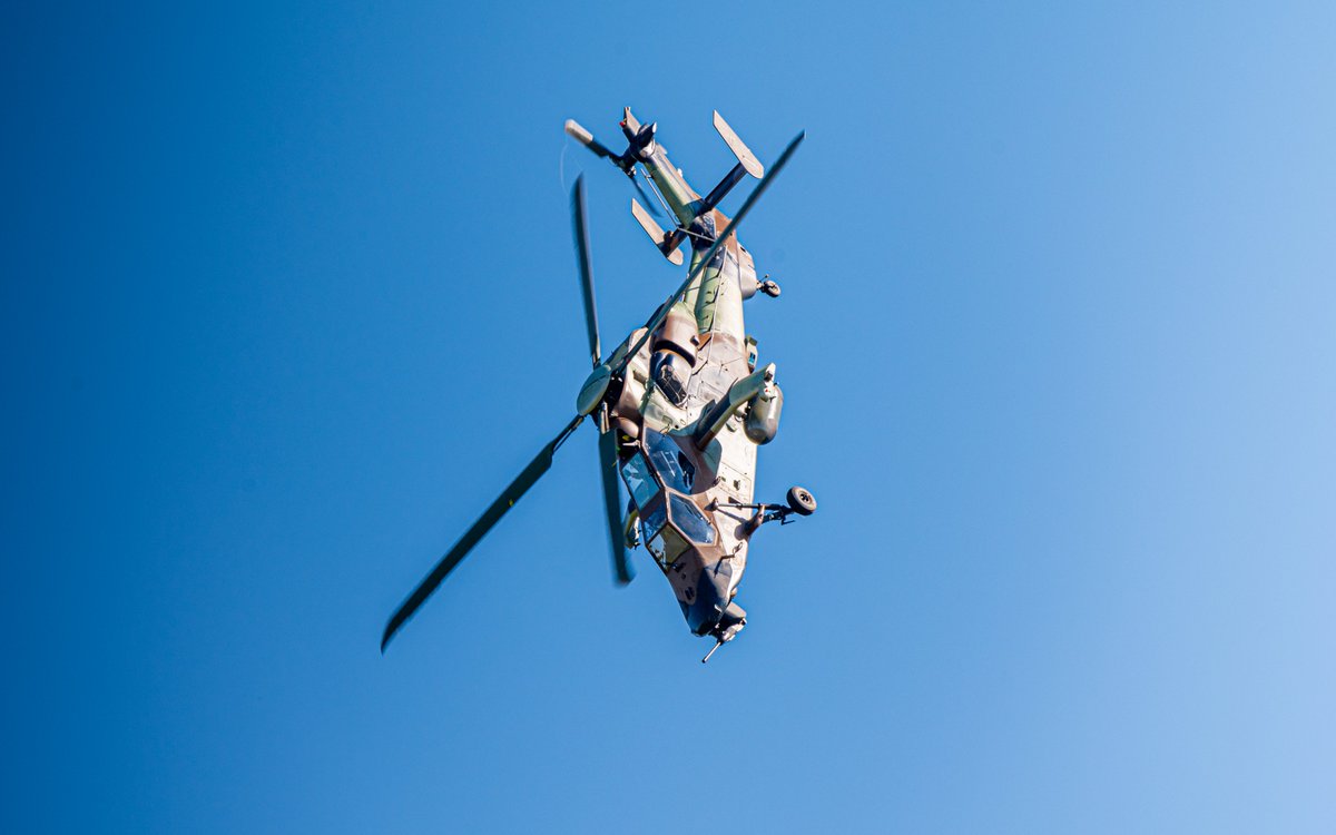 Une autre première pour moi au meeting de Melun : le Tigre !
(Pour les hélices figées, je ferai mieux la prochaine fois 😀)