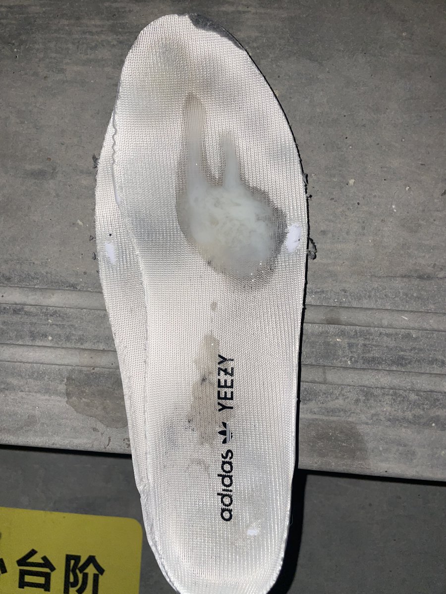 爱了   隔壁就是监控不好去楼梯间   躲在电梯间偷偷玩   一直观察着电梯层数和楼道声响   期待一下能不能养成    椰子射了就没穿过很失望