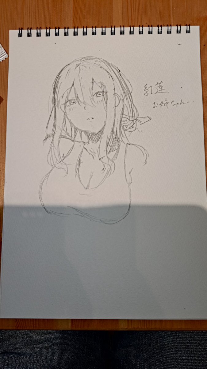 創作空間cafeアトリエで絵を描いてました。
とても楽しかったです☺️✨ 