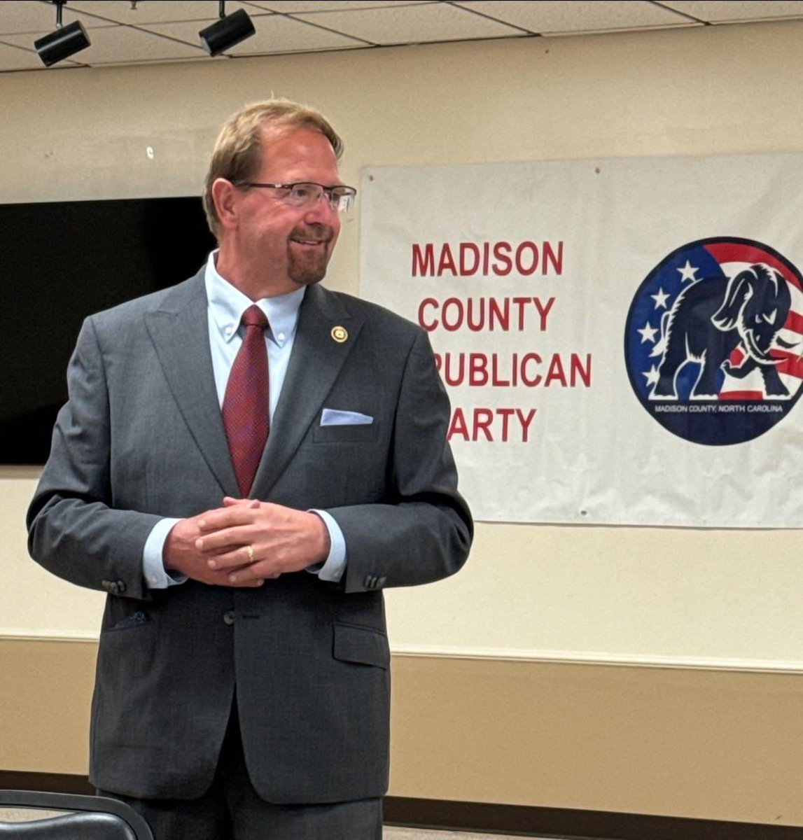 Thank you to the Madison County Republican Party for your warm welcome, and congratulations on a successful Lincoln-Reagan dinner! Your energy to elect Republicans is inspiring. #NC11
