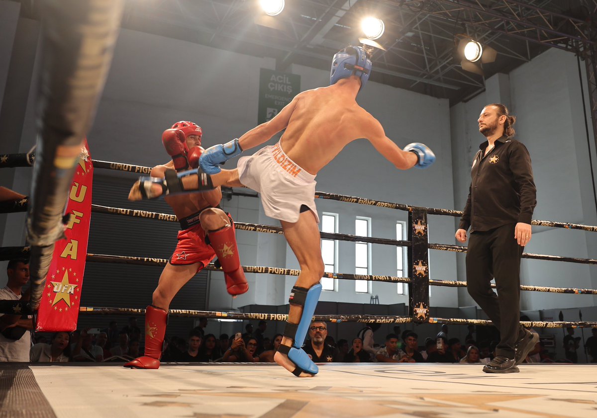 eyupkadirinan's tweet photo. II. Expo-Sport İzmir Fuarı’na katıldık.

İzmirli gençlerin yoğun ilgisiyle  gerçekleştirilen, bu sene de motivasyon tazelediğimiz fuarda emeği geçen herkese teşekkür ediyorum. 🥊 https://t.co/HRMOzqeHDz