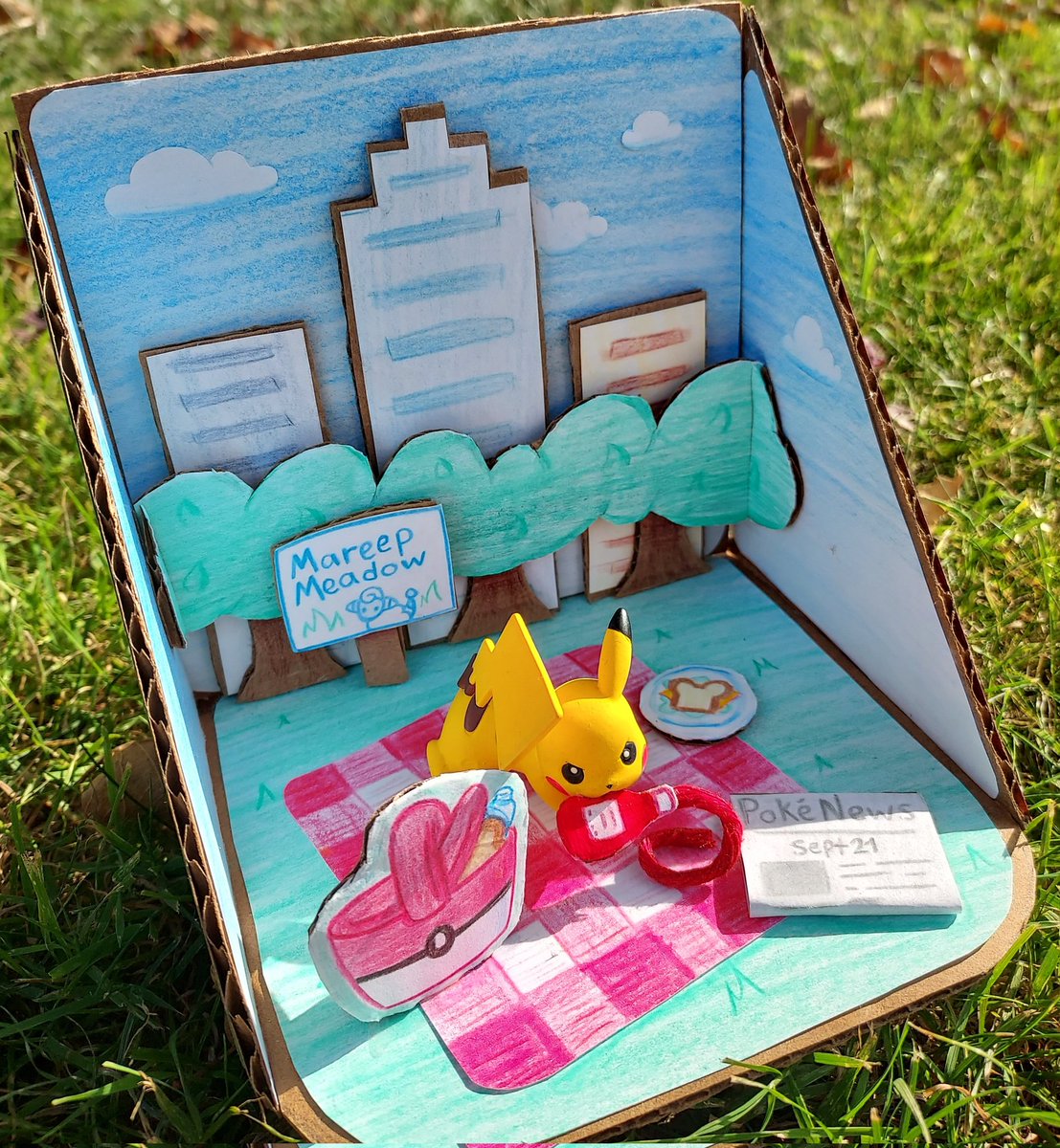 itsatechreel's tweet photo. The official reveal of my blurry #slowtember preview from a few days ago, a Pokémon Picnic diorama, along with the long description I posted on my Instagram post about it since there isn't enough characters here to cover it all 😝 https://t.co/u02f0KM1TO