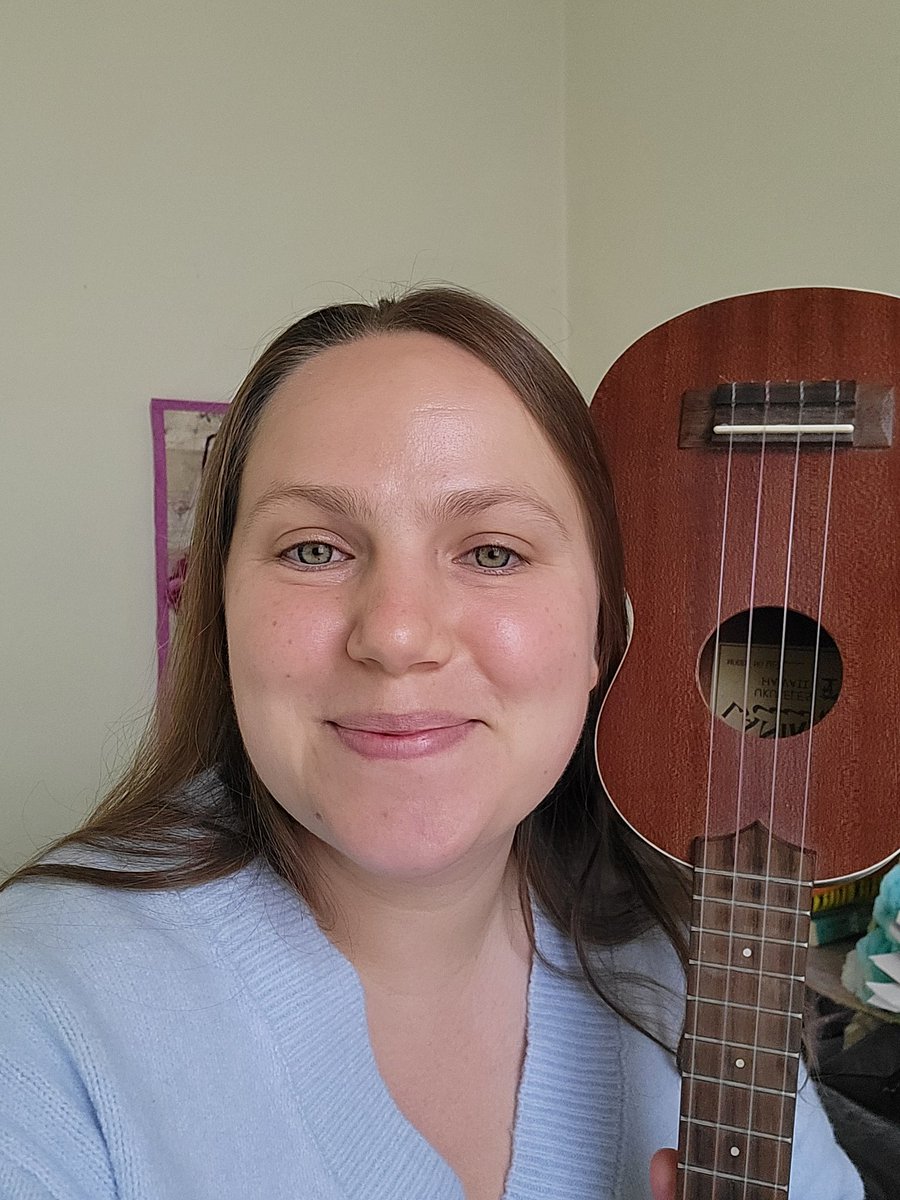 My zoom fall songwriting workshop starts in an hour!!! Come write a song with me!