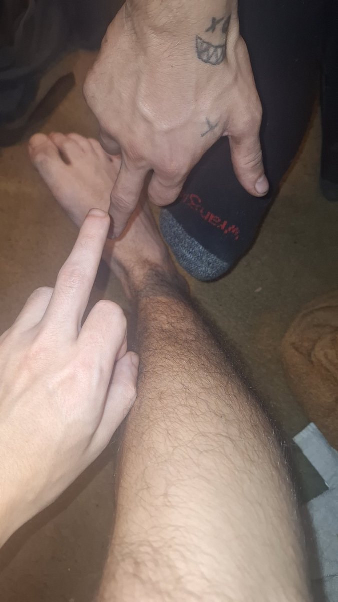 Alpharek8890's tweet photo. 11 hours 7 minutes till my homies @AlphaPete7640 birthday dm for content and send tributes so we can have a good time you piggys #findom #cashmaster #alphafeet #rt https://t.co/OtXvWIvC4y