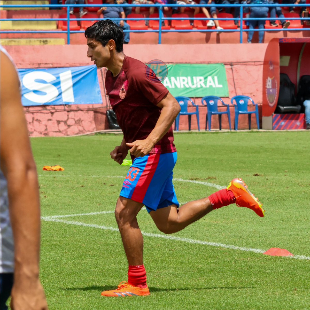 CorazonEscarlat's tweet photo. CALIENTA MUNICIPAL 🔴🔵 https://t.co/W3sk7b7Ck6