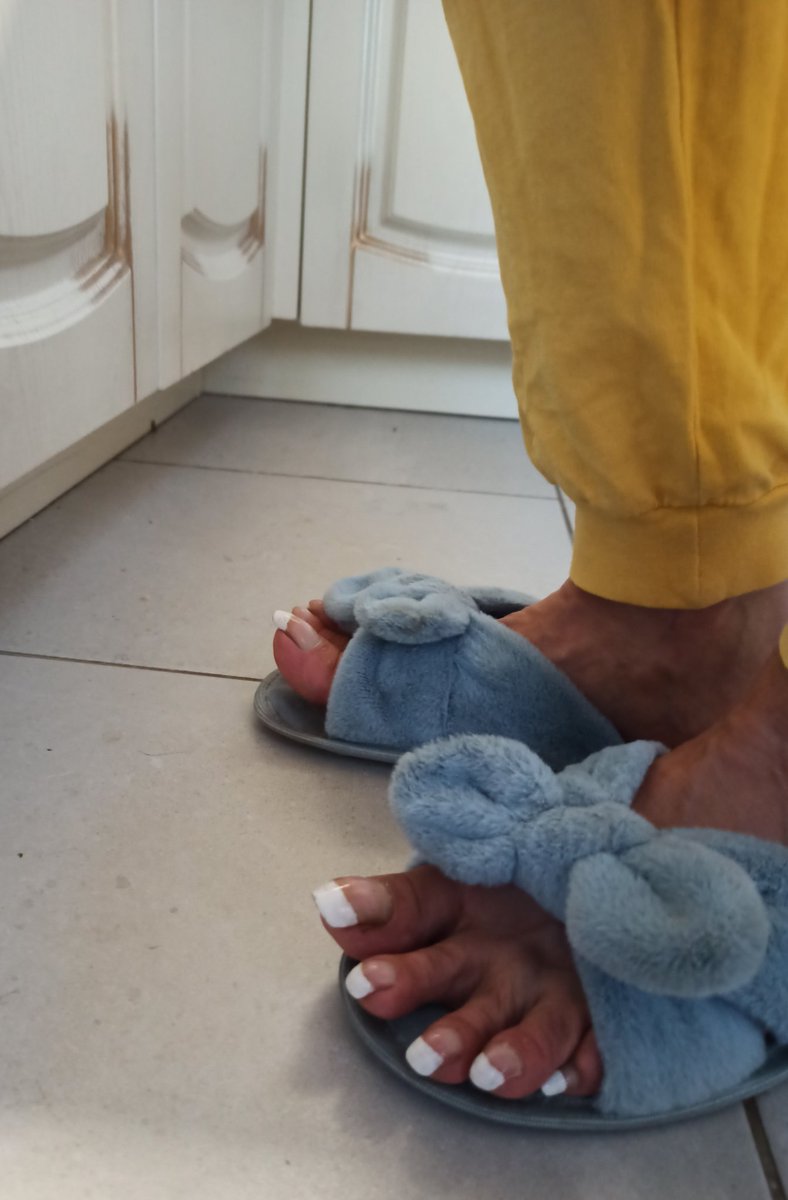 #long toenails #fetish long nails