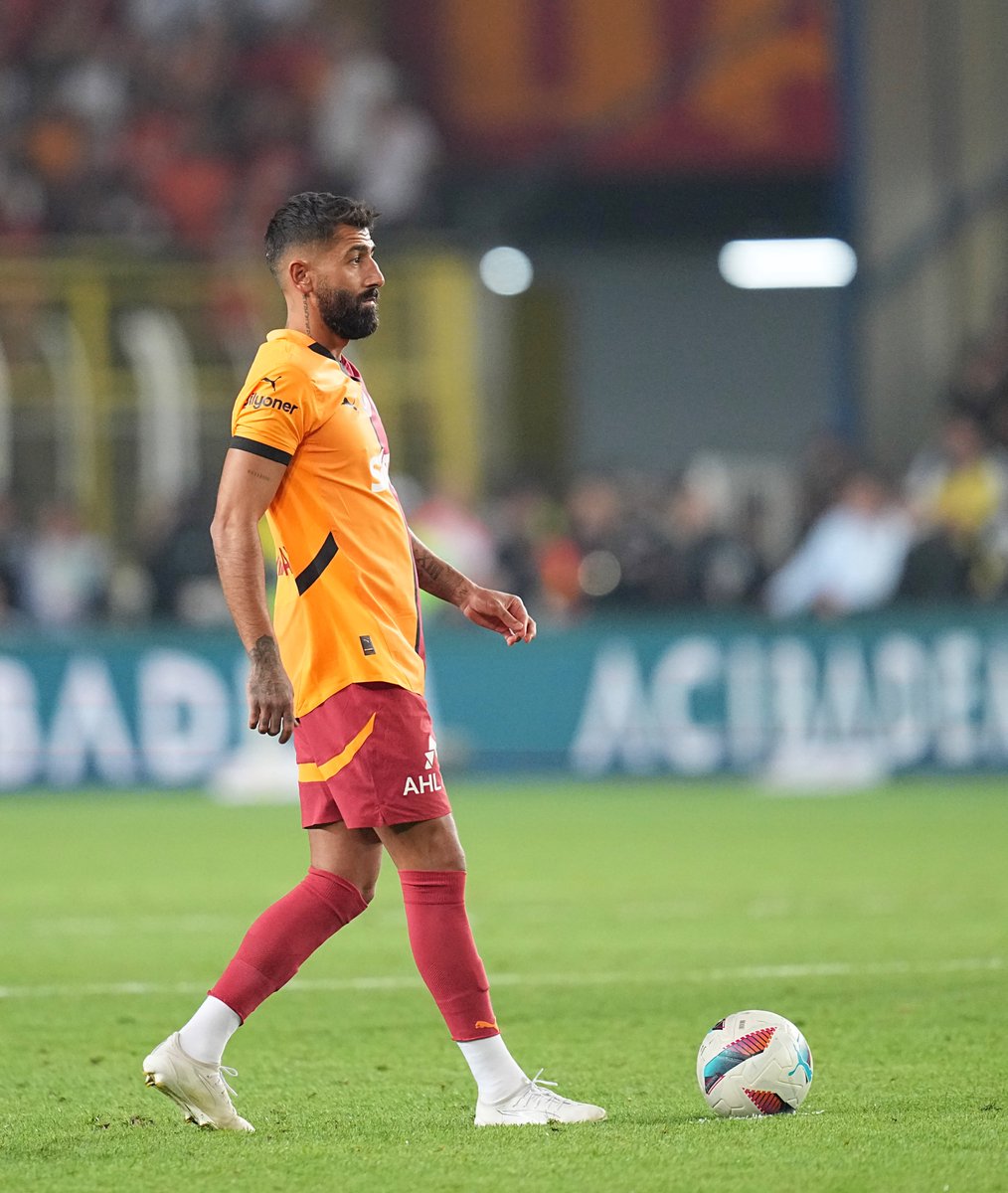 “En büyüğü geldiği zaman tabii ki böyle ağırlık oluyor.”

⁠- 𝑲𝒆𝒓𝒆𝒎 𝑫𝒆𝒎𝒊𝒓𝒃𝒂𝒚 📿