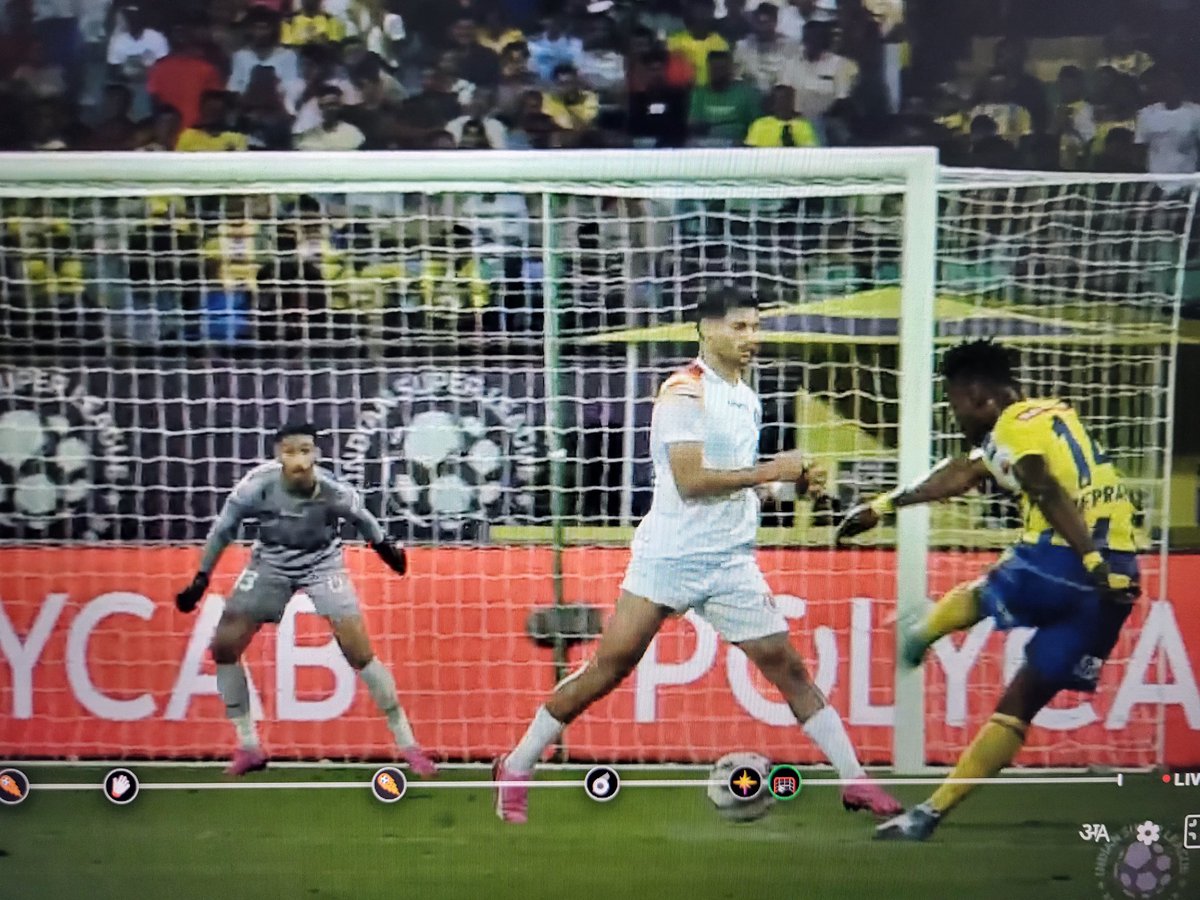 ItsShivendraa's tweet photo. Comparison of Rolls-Royce with Maruti 800 sounds fair to these dumb asses.
Indian Sergio Ramos sarrr 🤣
#ISL #ISLMemes #KBFC #KBFCEBFC https://t.co/CpldK3DQDz