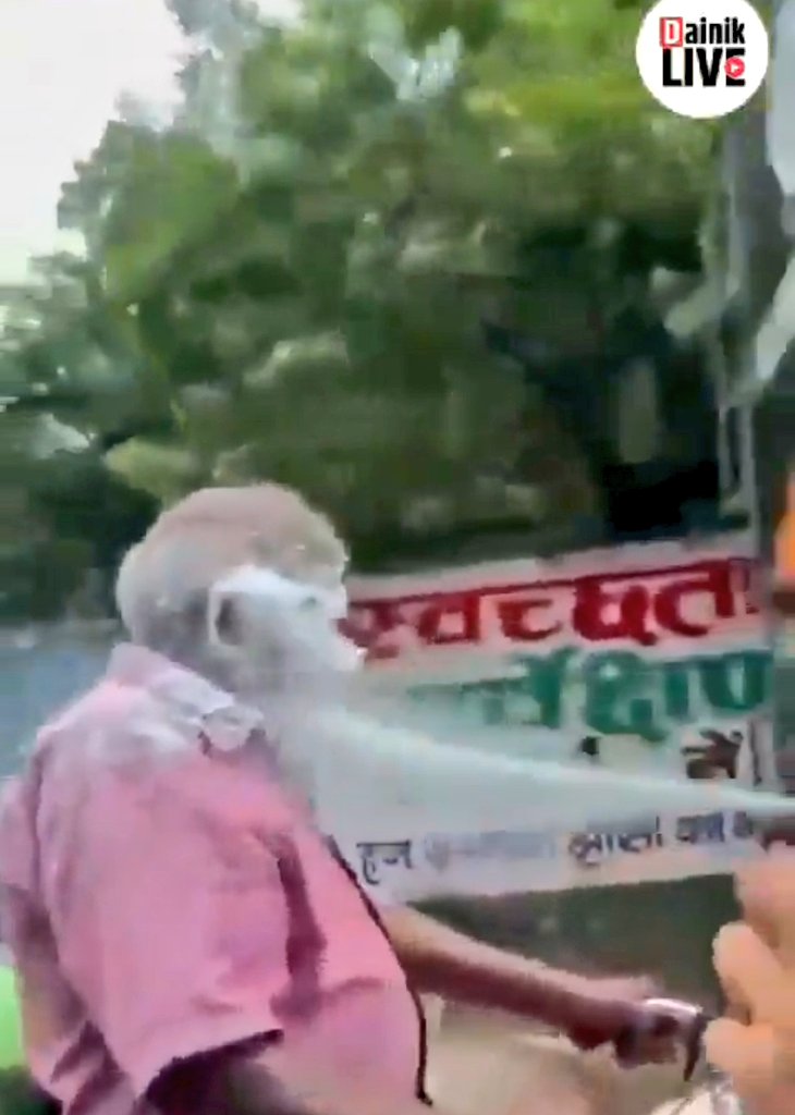 NewsAlgebraIND's tweet photo. BIG NEWS 🚨 YouTuber Vinay Yadav sprayed foam on old man's face riding bicycle, to make reels in Jhansi.

He played DANGEROUS prank on a busy road in order to make reel for his YouTube channel.

Now ⚡ He has been nabbed by Yogi Adityanath's UP Police. He is not able to walk properly in the viral video.

Yogi Adityanath means Quick Justice !! Should these pranks be allowed?
