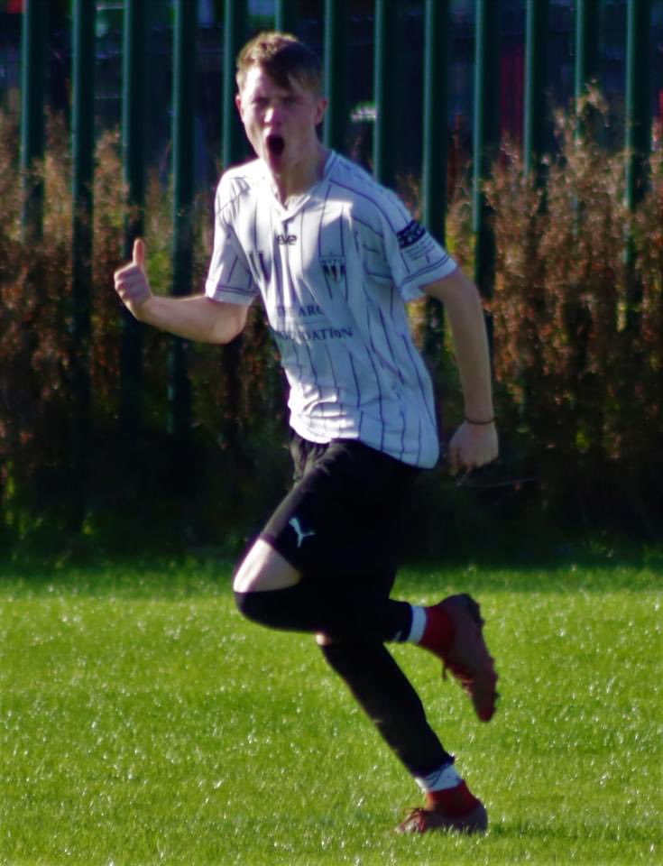 A 25th club cup appearance for <a href="/scottystewart02/">scott stewart</a> this morning.

In that 25, he has 4 final appearances and 3 trophies won.

He marked this mornings game with an assist.

Thanks to Paul Bland for his sponsorship this season.

#Hezzy #Rigg #HVFC