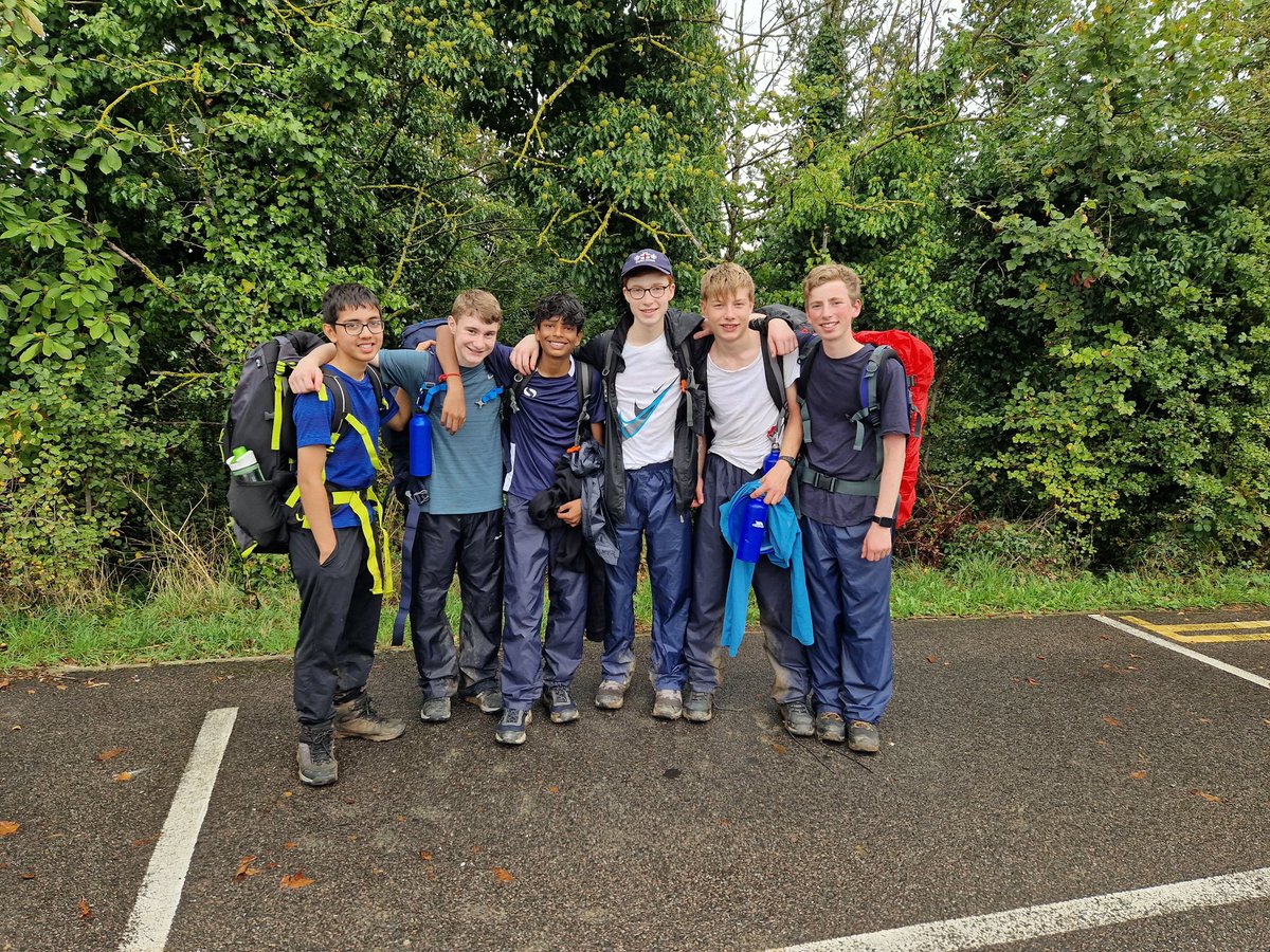 DAOSdofe's tweet image. DAOS Bronze D of E.
Well done to all Bronze students who complete their assessed expedition this weekend. They all showed great character to battle against difficult weather conditions. Well done everyone!