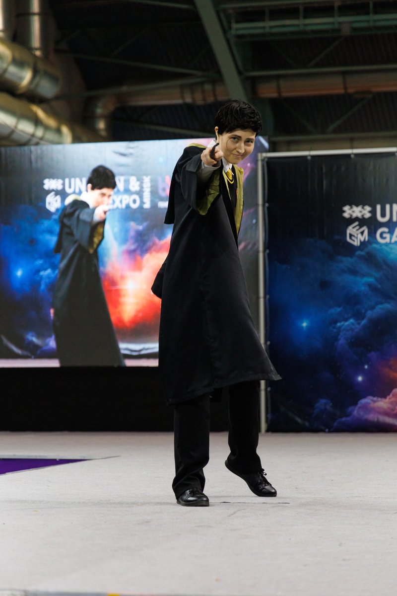 lena_rainby's tweet photo. Remember that awesome Anthony and Elias Harry Potter AU art from "stellar--spectra" ? Oh well xD ps as usual third day of @UniconBY is a day for #POIScarface's cosplay for me, it's a tradition 😎

🎨: stellar--spectra (tumblr)
📸: https://t.co/LebUqQnR8L (insta) https://t.co/G9e3Co54ML