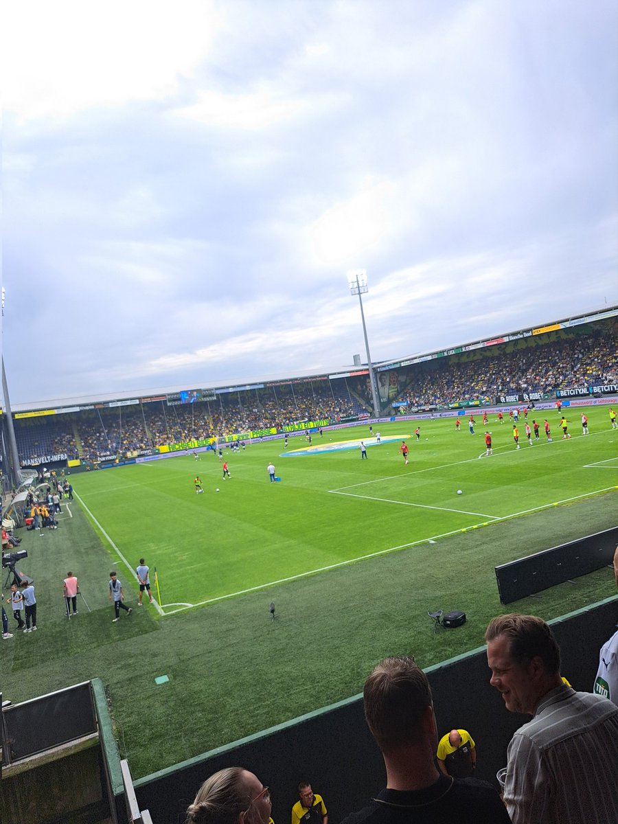 NIEK_040's tweet photo. Sittard away +3 https://t.co/PVFD7rtS4n