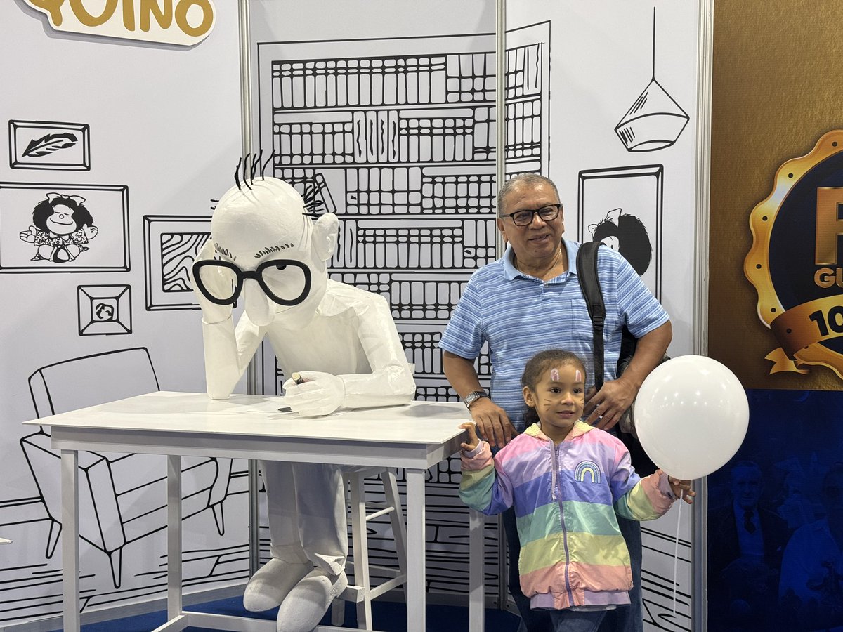 Hoy es el último día de la Feria Internacional del Libro Guayaquil, ¿ya nos visitaste? 📚⭐️

⏰ De 9h00 a 21h00
🎫 Valor de la entrada a la feria: $3
📍 Expoplaza - Centro De Convenciones de Guayaquil

#filguayaquil #libros #10añossiendolafil #bookstagram #ecuador #guayaquil