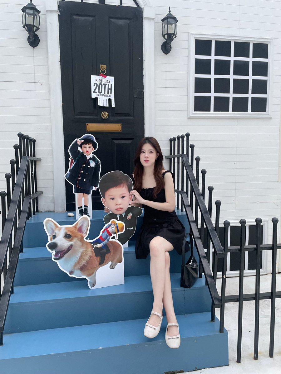 ariisr34's tweet photo. พี่สาวมาหาน้องไทยกั้บ ไทยจิ๋วจายี่สิบแล้วTT #case020fileTHAIBDproject https://t.co/f2gmT8b83k