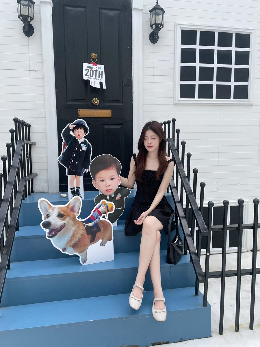 ariisr34's tweet photo. พี่สาวมาหาน้องไทยกั้บ ไทยจิ๋วจายี่สิบแล้วTT #case020fileTHAIBDproject https://t.co/f2gmT8b83k