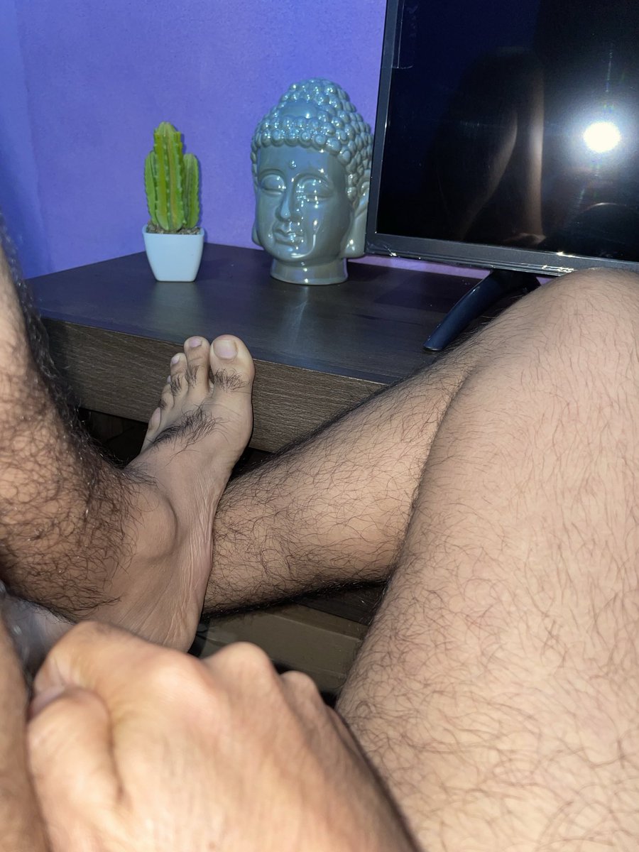 EmoritH4597's tweet photo. 🦶🏼 https://t.co/KkGhvR3TE3