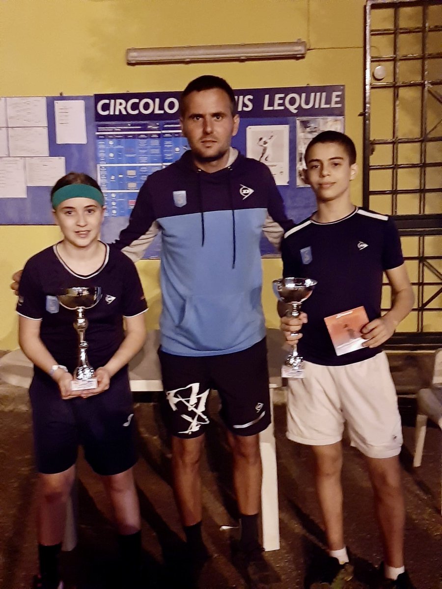 CTLecce's tweet photo. Tre finali, tre successi.
Il Trofeo Kinder di Lequile vede i nostri colori ancora protagonisti.
#Lecce #Tennis #CTLecce #CircoloTennisLecce #TennisPlayer #TennisTournament #LecceTennis #SalentoTennis #KinderJoyOfMoving https://t.co/tcAYuhTWfO