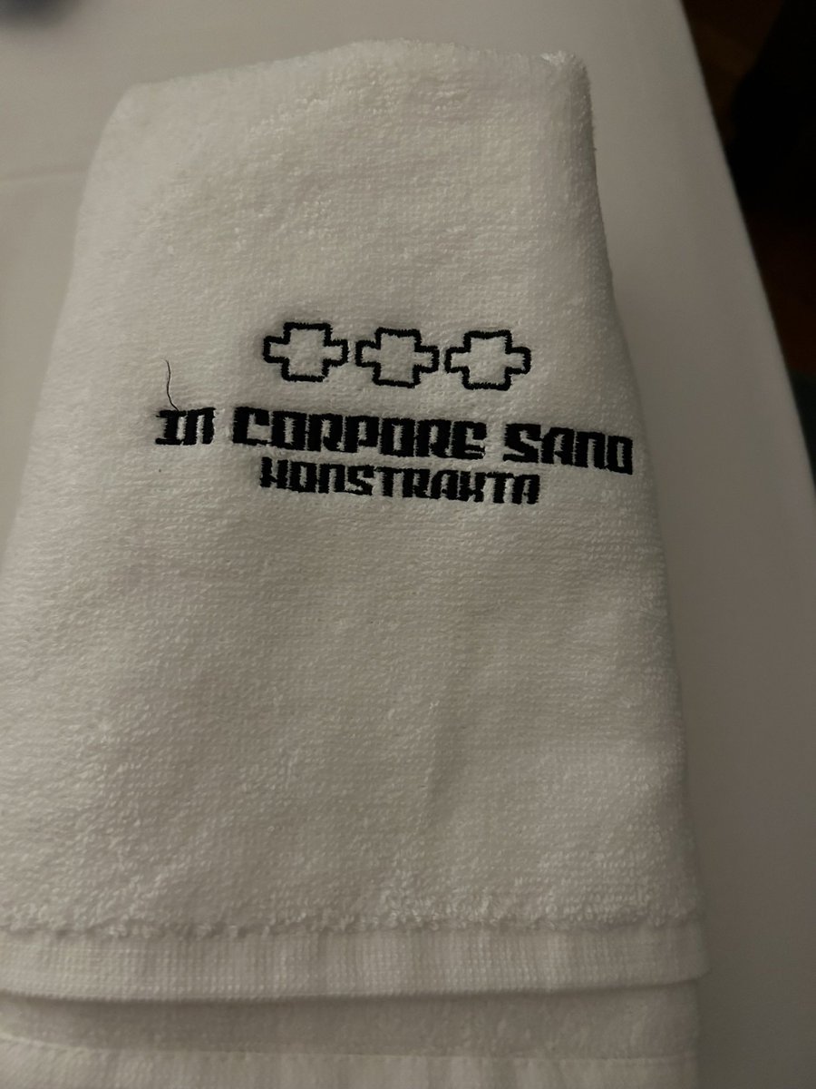 I don’t make the rules, but this is literally the most genius merchandise an Eurovision artists has ever released #Konstrakta