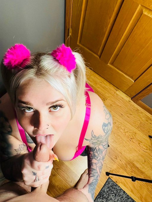 𝗙𝗿𝗲𝗲 𝗧𝗿𝗶𝗮𝗹 𝘁𝗼 𝘁𝗵𝗲 𝗵𝗼𝗿𝗻𝗶𝗲𝘀𝘁 𝗠𝗼𝗺𝗺𝘆 𝗼𝗻 𝗙𝗮𝗻𝘀𝗹𝘆 💥🙋🏼&zwj;♀️🤪⚡️👇🏼 https://t.co/HTzwy9sWEt