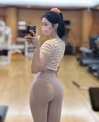 Just Turned 18 🍒 Mia Sayoko tweet media