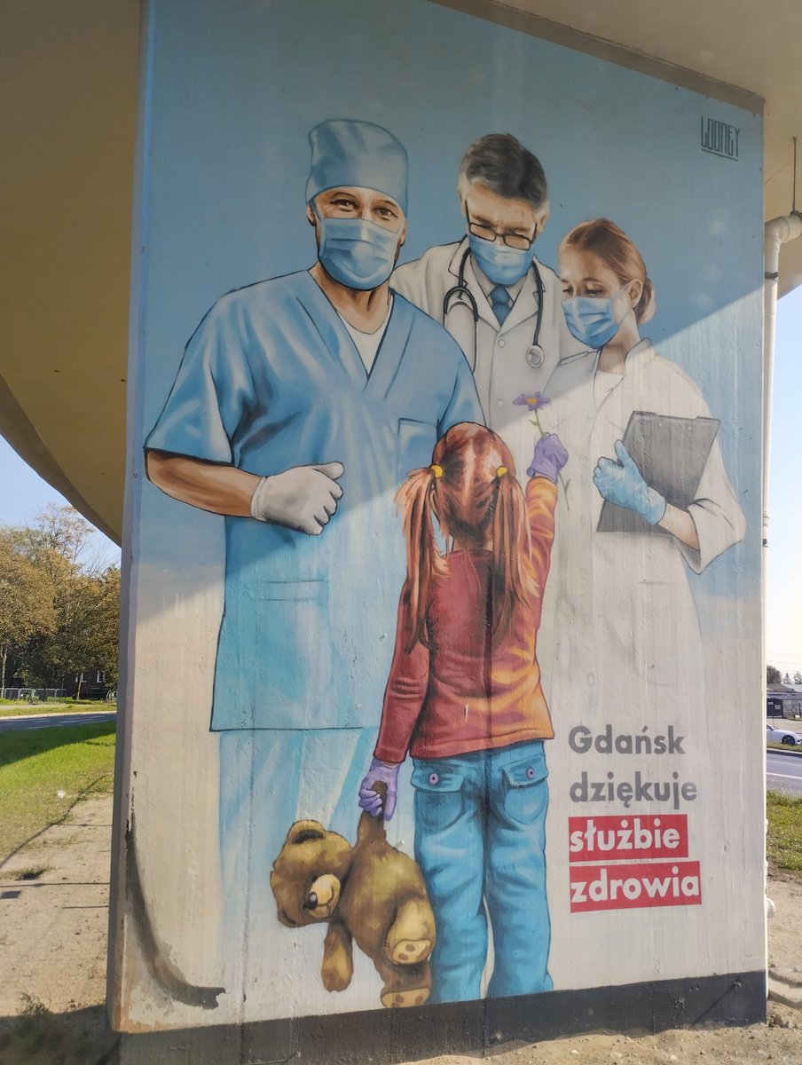 AwariSakura's tweet image. Mural from mine city. IT says Gdańsk is gratefull for health services. It's from the time od pandemic.
#fightcovid
#StaySafe