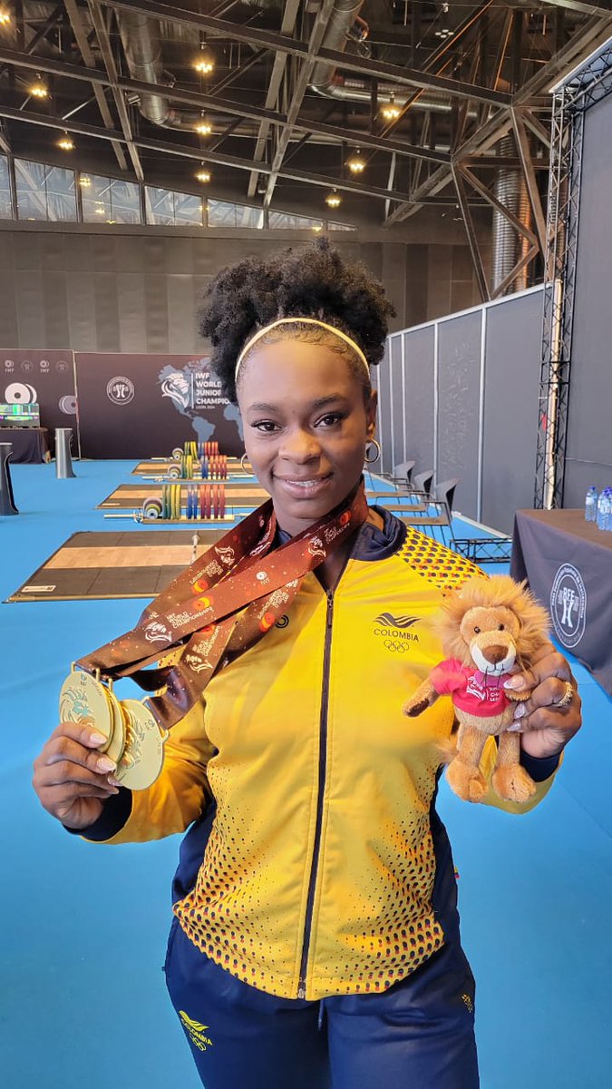 1, 2 Y 3 🥇🥇🥇 ¡COLOMBIA DORADA!
3 medallas de oro se trae Ingrid Segura luego de su competencia en el Campeonato Mundial Juvenil León 2024, coronándose como la reina de la Categoría 64 Kg femenino 🇨🇴

#OrgulloColombiano