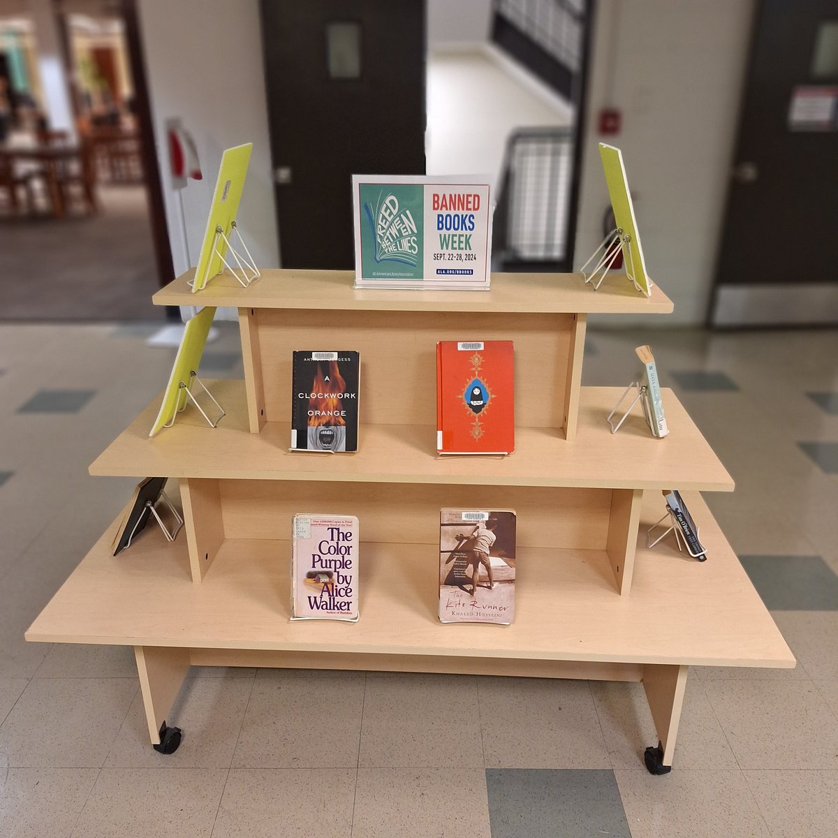 RobesonLibrary's tweet photo. 📚🚫 Celebrate #BannedBooksWeek (September 22-28) with us! This week, we're showcasing a selection of powerful books that have pushed boundaries, faced censorship & ignited conversations. Flex your freedom to read & check one out today!
#freedbetweenthelines #RutgersLibraries https://t.co/7iM6JIE9a7