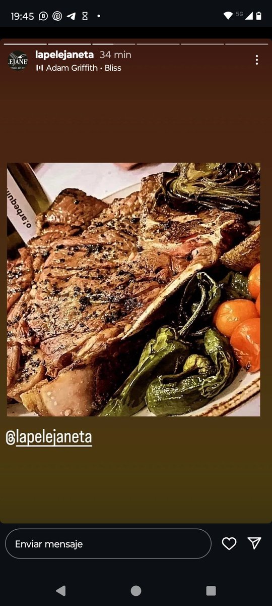 Reserva tu mesa al 644471061 o por nuestra web lapelejaneta.net