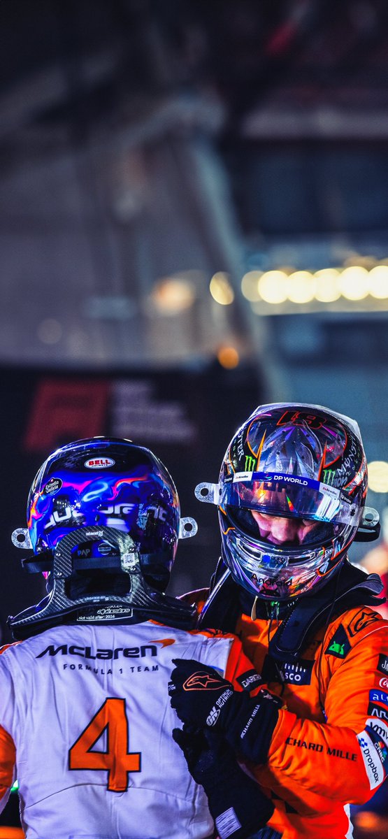 F1WallpaperHQ's tweet photo. 🩶 @LandoNorris x @OscarPiastri 🧡 https://t.co/0OOrUArfF4